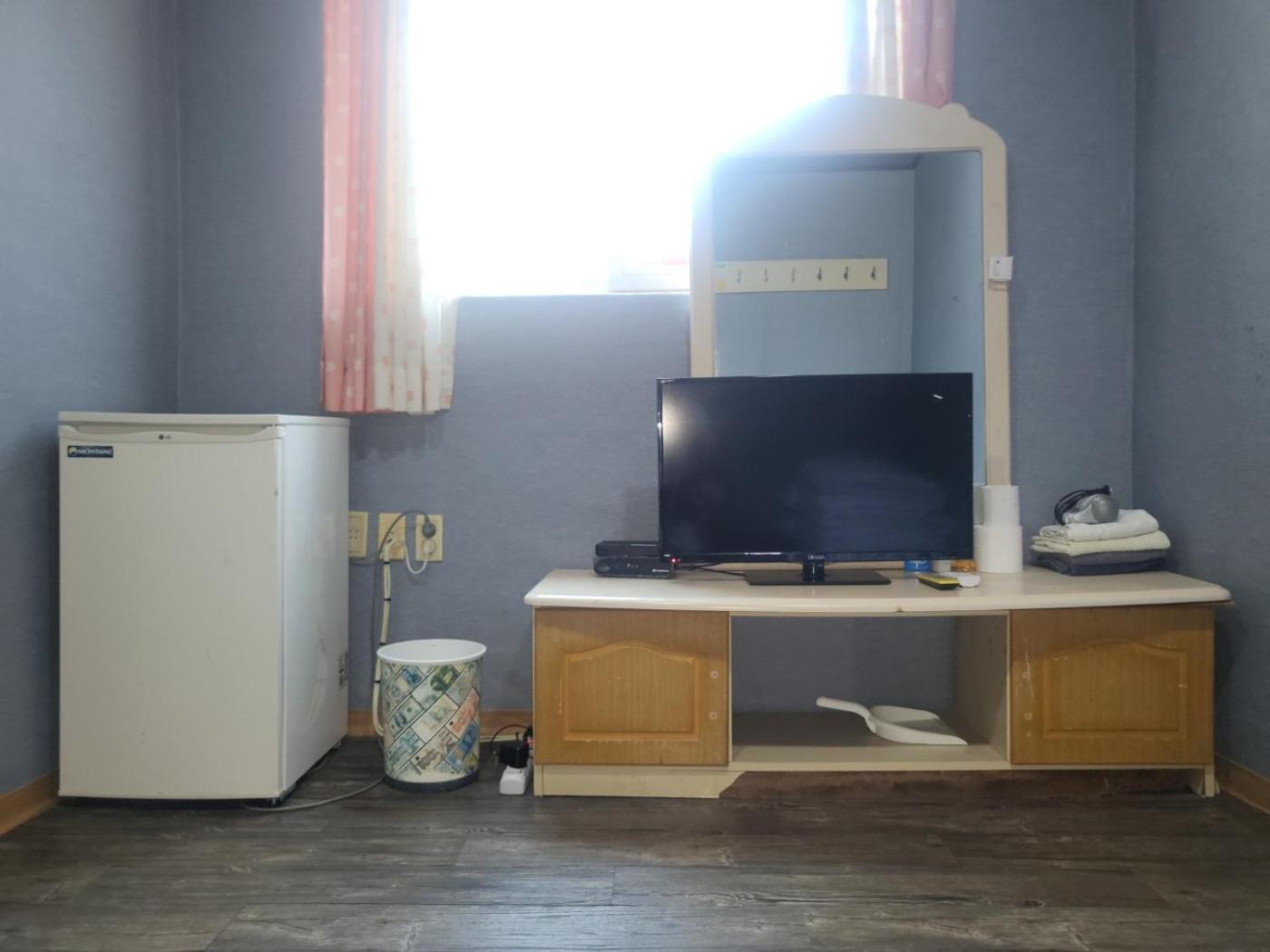 Motel Songwol Park Sokcho Zewnętrze zdjęcie